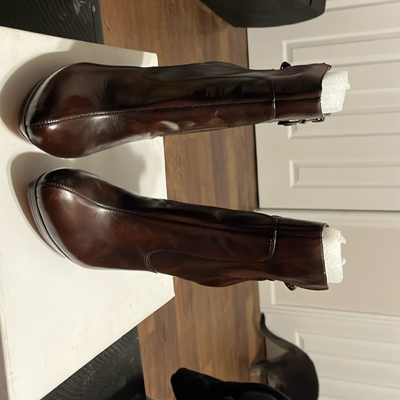 Vero cuoio Modern Vintahe boots. New in box! - Picture 1 of 3